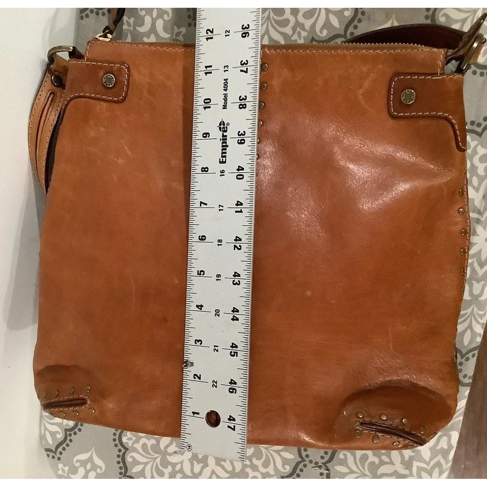 Michael KORS Brown LEATHER TAN BAG BRUSHED METAL STUDS
